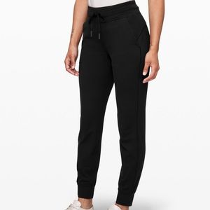 Lululemon joggers!